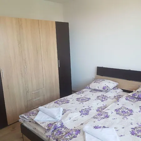 Apartmenti Smokiniya