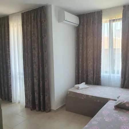 Apartmenti Smokiniya * Achtopol